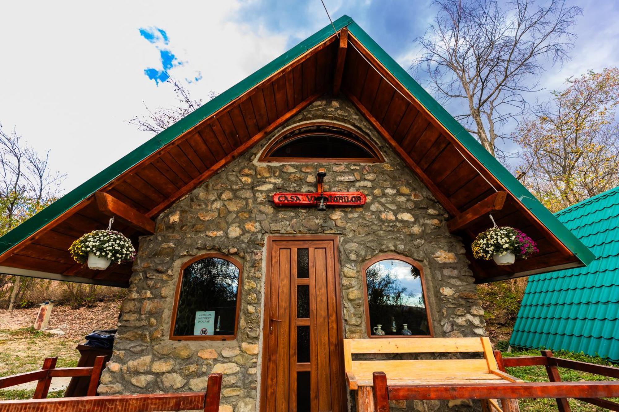 Catunu' Lui Emil Villa Carbunesti Екстериор снимка
